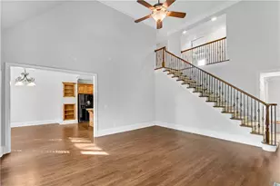2414 Glenmore Ln, Snellville, GA 30078 - Photo 11