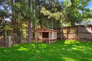 2414 Glenmore Ln, Snellville, GA 30078 - Photo 53
