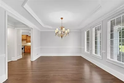 2414 Glenmore Lane, Snellville, GA 30078 - Photo 7
