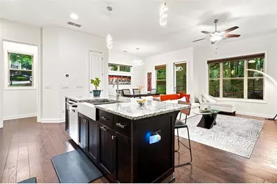826 Canterbury Overlook, Atlanta, GA 30324 - Photo 11