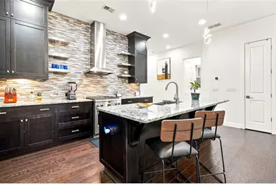 826 Canterbury Overlook, Atlanta, GA 30324 - Photo 5