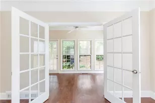 919 Bridgegate Dr NE, Marietta, GA 30068 - Photo 9
