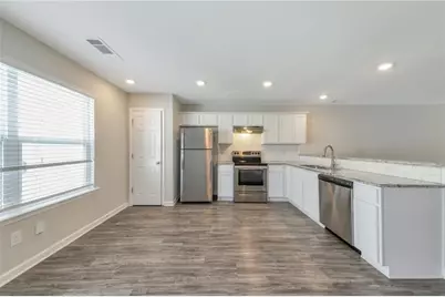 4431 Pinscher Street, Union City, GA 30291 - Photo 5