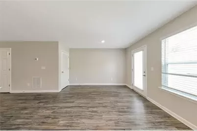 4431 Pinscher Street, Union City, GA 30291 - Photo 9