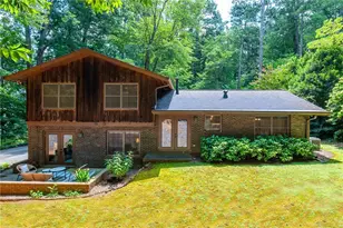 215 N Mill Rd, Sandy Springs, GA 30328 - Photo 33