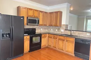 2215 Landing Walk Dr, Duluth, GA 30097 - Photo 7