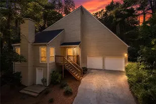 410 N Eagles Bluff, Alpharetta, GA 30022 - Photo 1