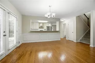 410 N Eagles Bluff, Alpharetta, GA 30022 - Photo 13