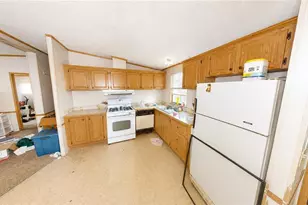 2281 Carr Rd NE, Conyers, GA 30012 - Photo 9