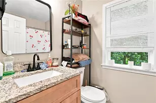 2740 Dale Creek Dr, Atlanta, GA 30318 - Photo 15