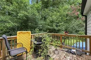 2740 Dale Creek Dr, Atlanta, GA 30318 - Photo 17