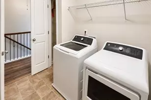 3432 Castleberry Village Cir, Cumming, GA 30040 - Photo 17