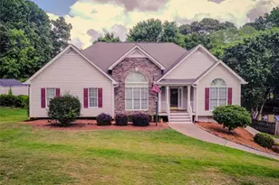 168 Magnolia Dr, Douglasville, GA 30134 - Photo 1