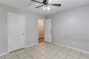 900 Pawnee Pl, Lilburn, GA 30047 - Photo 29