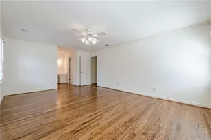 5274 Wyntercreek Way, Dunwoody, GA 30338 - Photo 33