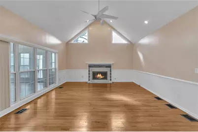 915 Chipley Court, Marietta, GA 30062 - Photo 9