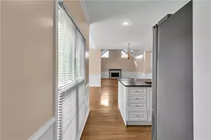 915 Chipley Ct, Marietta, GA 30062 - Photo 5