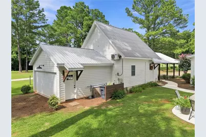 216 Mockingbird Lane, Brooks, GA 30205 - Photo 9