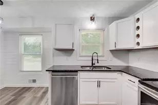 597 Field Cliff Dr, Stone Mountain, GA 30087 - Photo 9