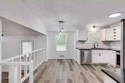 597 Field Cliff Drive, Stone Mountain, GA 30087 - Photo 7