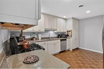 2734 Peachtree Road NW #A201, Atlanta, GA 30305 - Photo 9