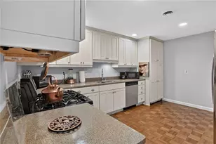 2734 Peachtree Rd NW, Atlanta, GA 30305 - Photo 9