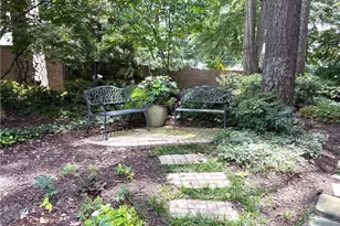 2734 Peachtree Rd NW, Atlanta, GA 30305 - Photo 21