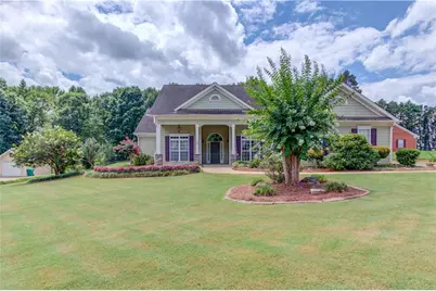 42 Dumar Lane, Hoschton, GA 30548 - Photo 1