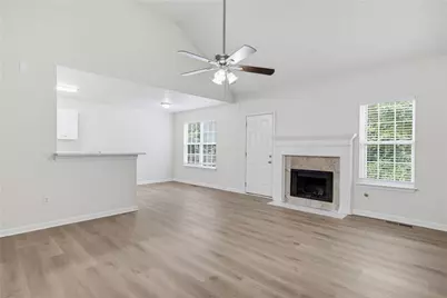 317 St Charles Avenue, Dallas, GA 30157 - Photo 5