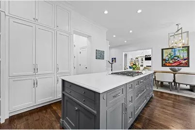 4371 Club Drive NE, Atlanta, GA 30319 - Photo 17