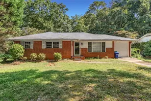 2726 Hollywood Dr, Decatur, GA 30033 - Photo 1
