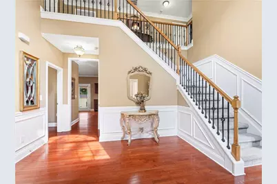 5727 Pleasant Woods Drive, Flowery Branch, GA 30542 - Photo 11