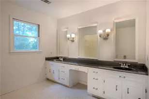 557 Daisy Nash Dr SW, Lilburn, GA 30047 - Photo 19