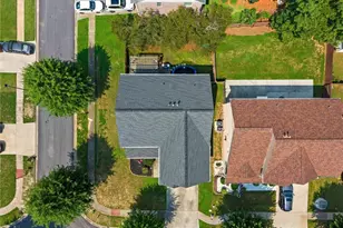 4122 Pond Edge Rd, Snellville, GA 30039 - Photo 5