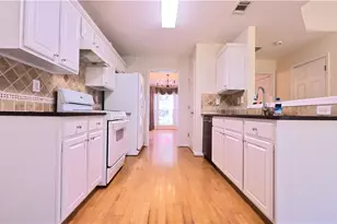 135 Friars Head Dr, Suwanee, GA 30024 - Photo 27