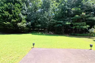 135 Friars Head Dr, Suwanee, GA 30024 - Photo 33