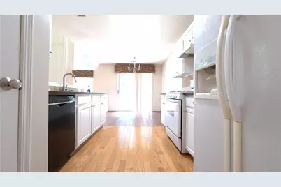 135 Friars Head Drive, Suwanee, GA 30024 - Photo 3