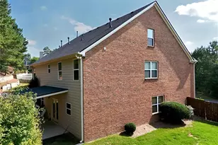 6015 Thrasher Ct, Cumming, GA 30028 - Photo 9