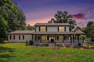 813 Sandy Creek Rd, Fayetteville, GA 30214 - Photo 3