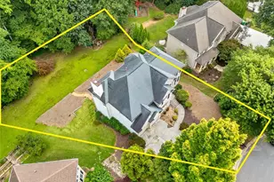 10795 Cauley Creek Dr, Johns Creek, GA 30097 - Photo 5
