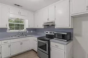 3055 Deerfield Way, Rex, GA 30273 - Photo 9