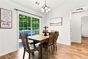 212 Oak Hollow Ct, White, GA 30184 - Photo 21