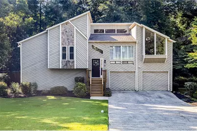 594 Farmbrook Trail NE, Kennesaw, GA 30144 - Photo 1