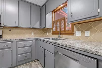 3573 Downing Street, Marietta, GA 30066 - Photo 7