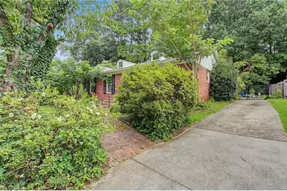 2037 Desmond Drive, Decatur, GA 30033 - Photo 23