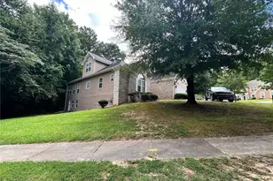 5441 The Vyne Ave, Atlanta, GA 30349 - Photo 3