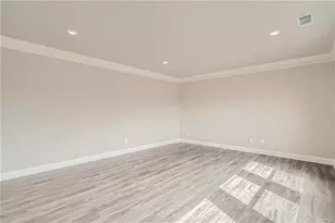 6811 Lancaster Xing, Flowery Branch, GA 30542 - Photo 7