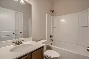 6811 Lancaster Xing, Flowery Branch, GA 30542 - Photo 17