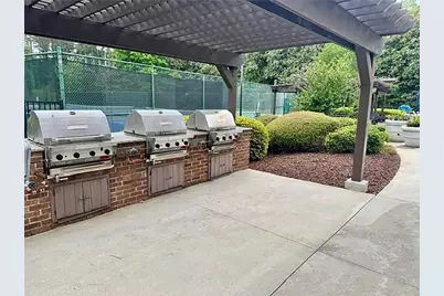 7810 Landowne Drive, Sandy Springs, GA 30350 - Photo 57