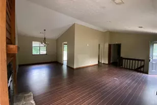 3335 Hillside Dr, Snellville, GA 30078 - Photo 5